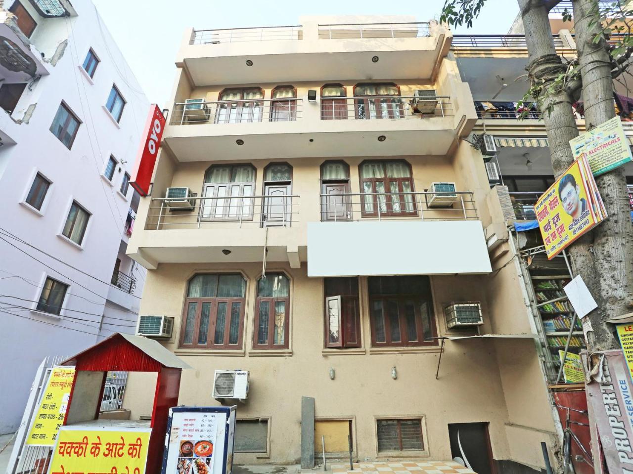 Oyo 472 Hotel Sareen New Delhi Bagian luar foto